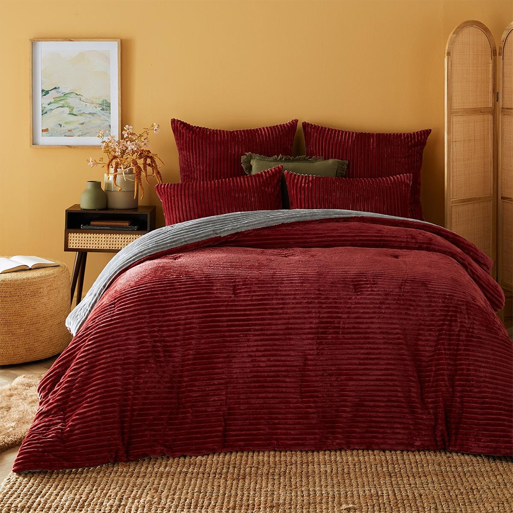 Valley Ribbed Striped Plush Reversible Paraclitus Set