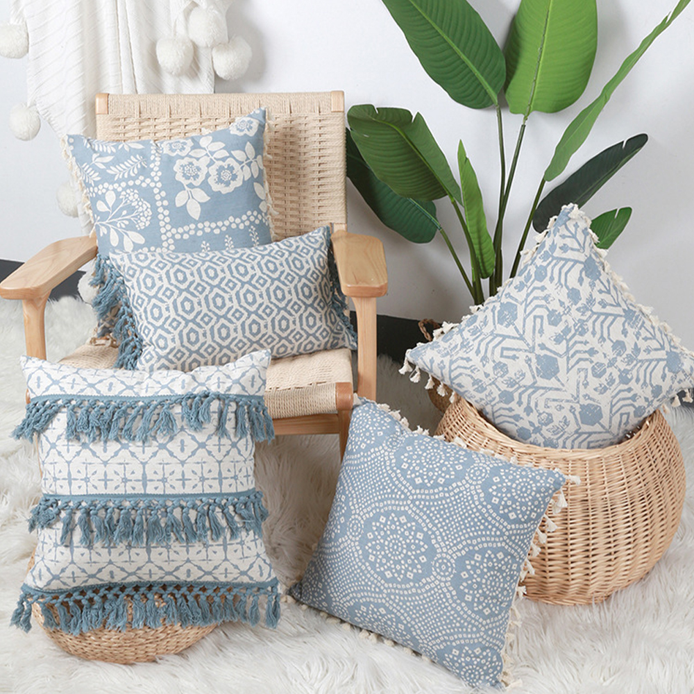 Pulvinar decor impressum cum fimbriis
